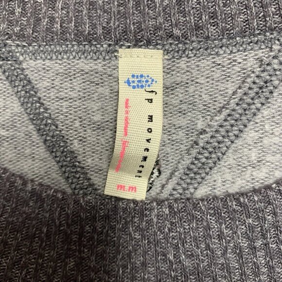 FREE PEOPLE FP MOVEMENT Sz M Gray Relaxed Side Zip Knit Tunic Top Sweatshirt - Picture 12 of 14